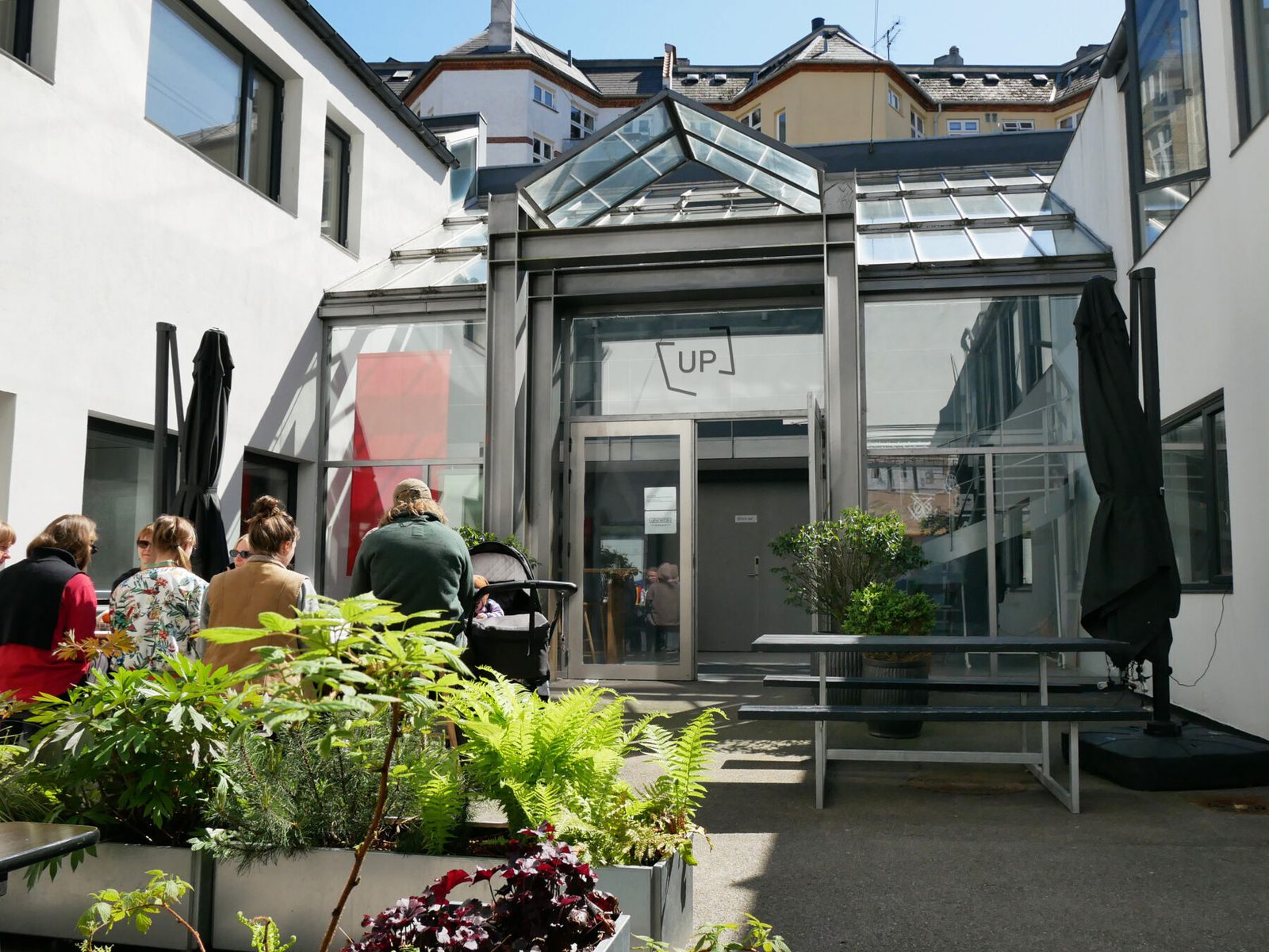 Folk i gården